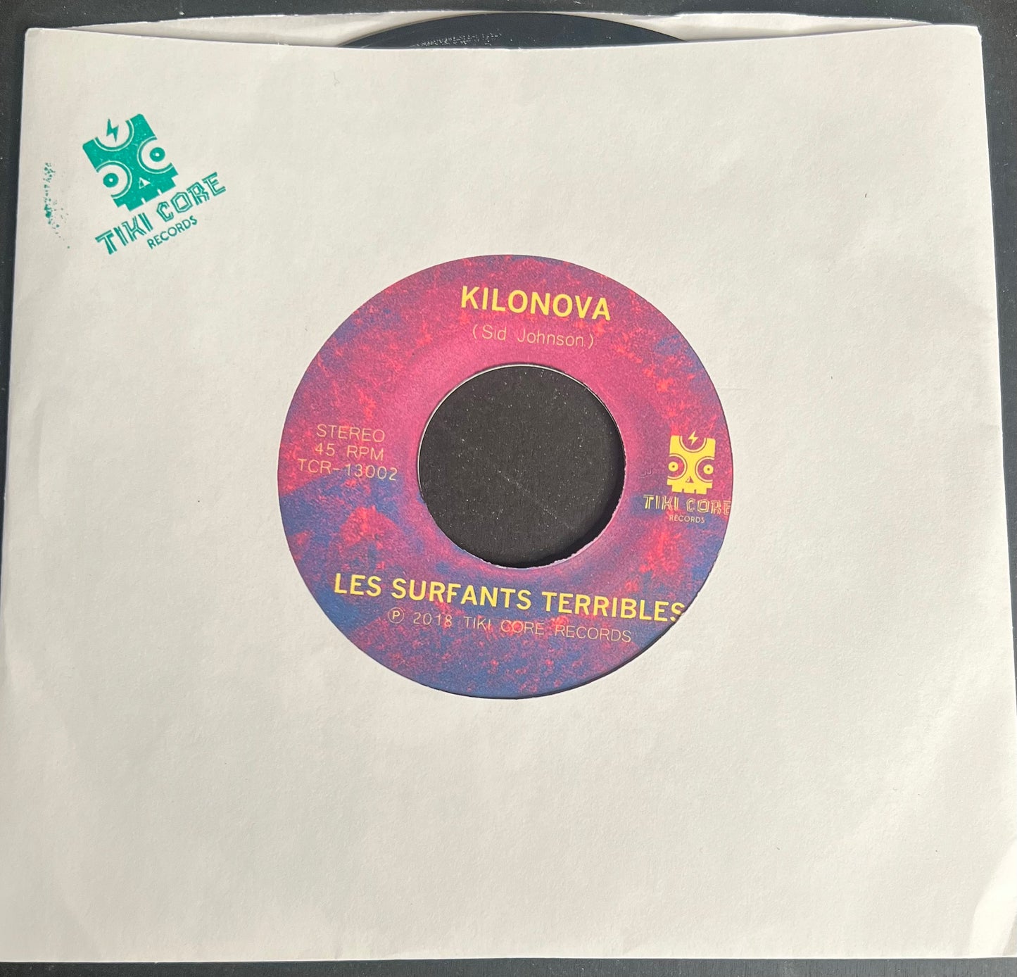 Les Surfants Terribles - Kilonova/ Surf Strut (Single)